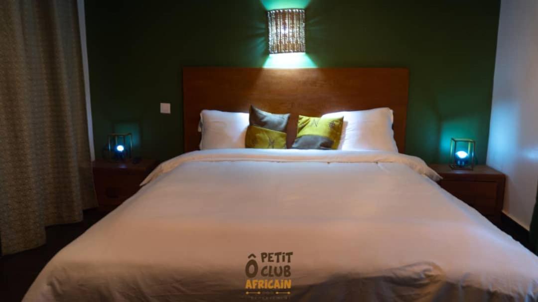 Couette-café O Petit Club Africain Dakar