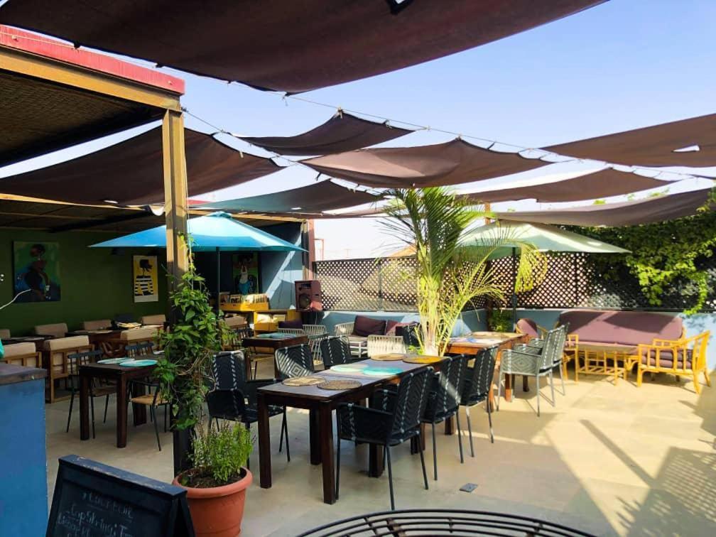 O Petit Club Africain Couette-café *