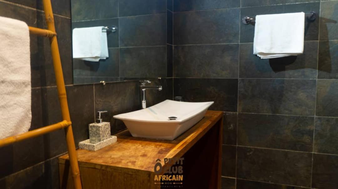 O Petit Club Africain Bed & Breakfast